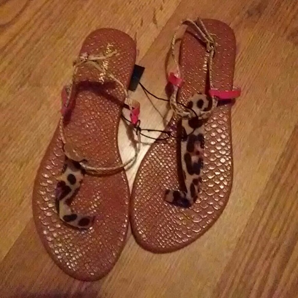 Sandals - Picture 2 of 5